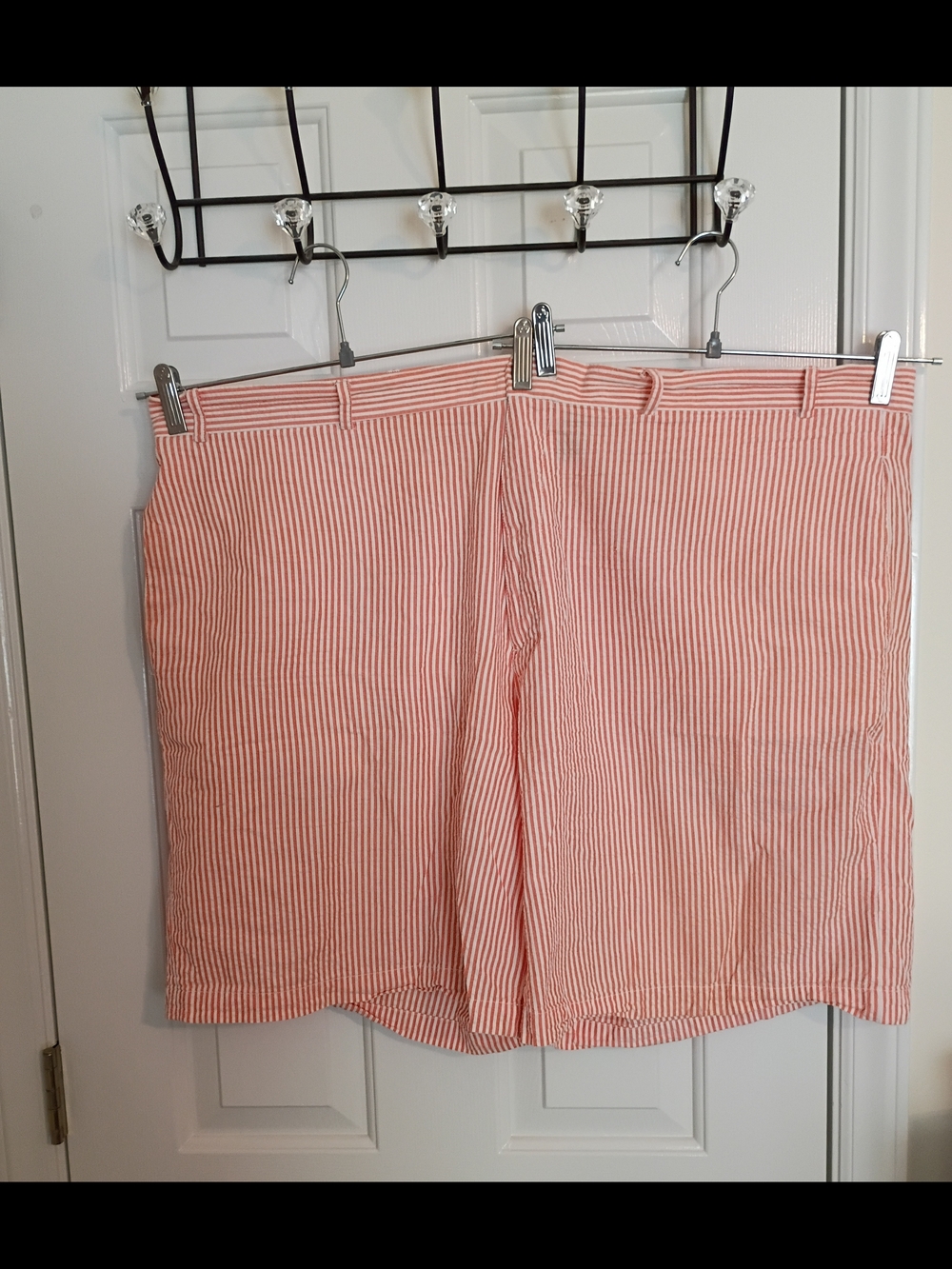 Men's John Blair Striped Seersucker Shorts in Coral and White Size 46